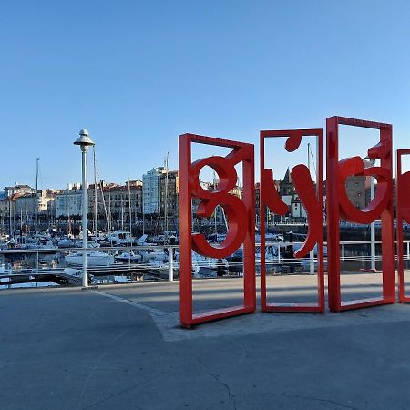 La Galeria De San Lorenzo Gijón Extérieur photo